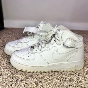 Nike Air Force 1 Mid Triple White Youth Size 7Y/8.5W‎ AF1 High Top